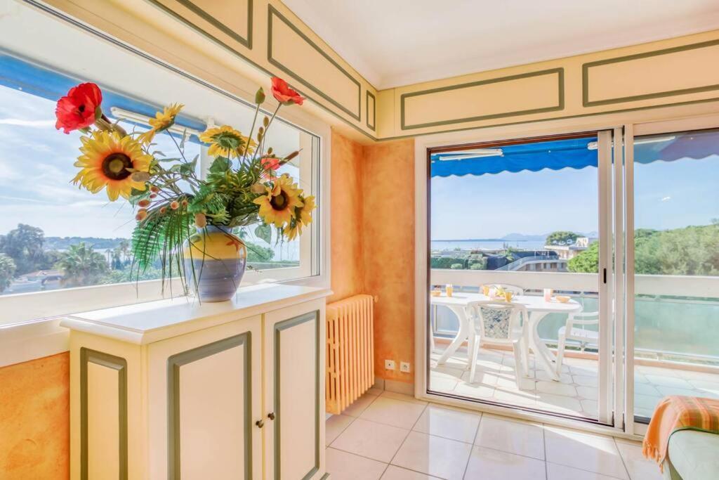 شقة A6- 2 Bdr Incredible Sea View - Ac, Garage & Terrace أنتيب المظهر الخارجي الصورة