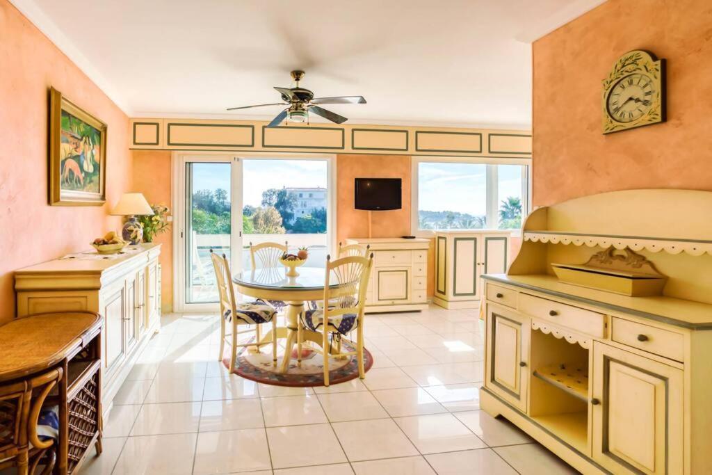 شقة A6- 2 Bdr Incredible Sea View - Ac, Garage & Terrace أنتيب المظهر الخارجي الصورة