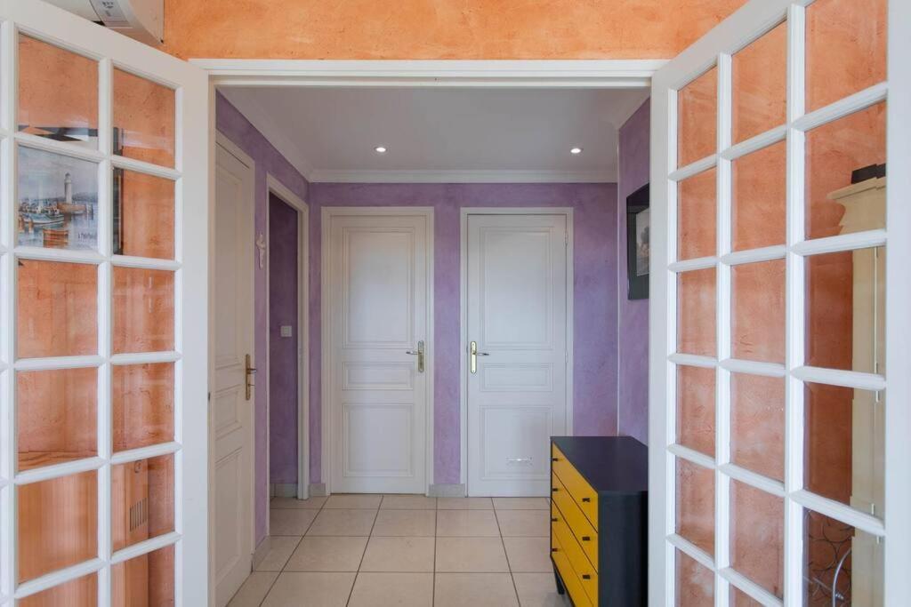 شقة A6- 2 Bdr Incredible Sea View - Ac, Garage & Terrace أنتيب المظهر الخارجي الصورة
