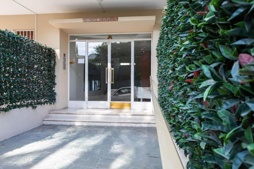 شقة A6- 2 Bdr Incredible Sea View - Ac, Garage & Terrace أنتيب المظهر الخارجي الصورة